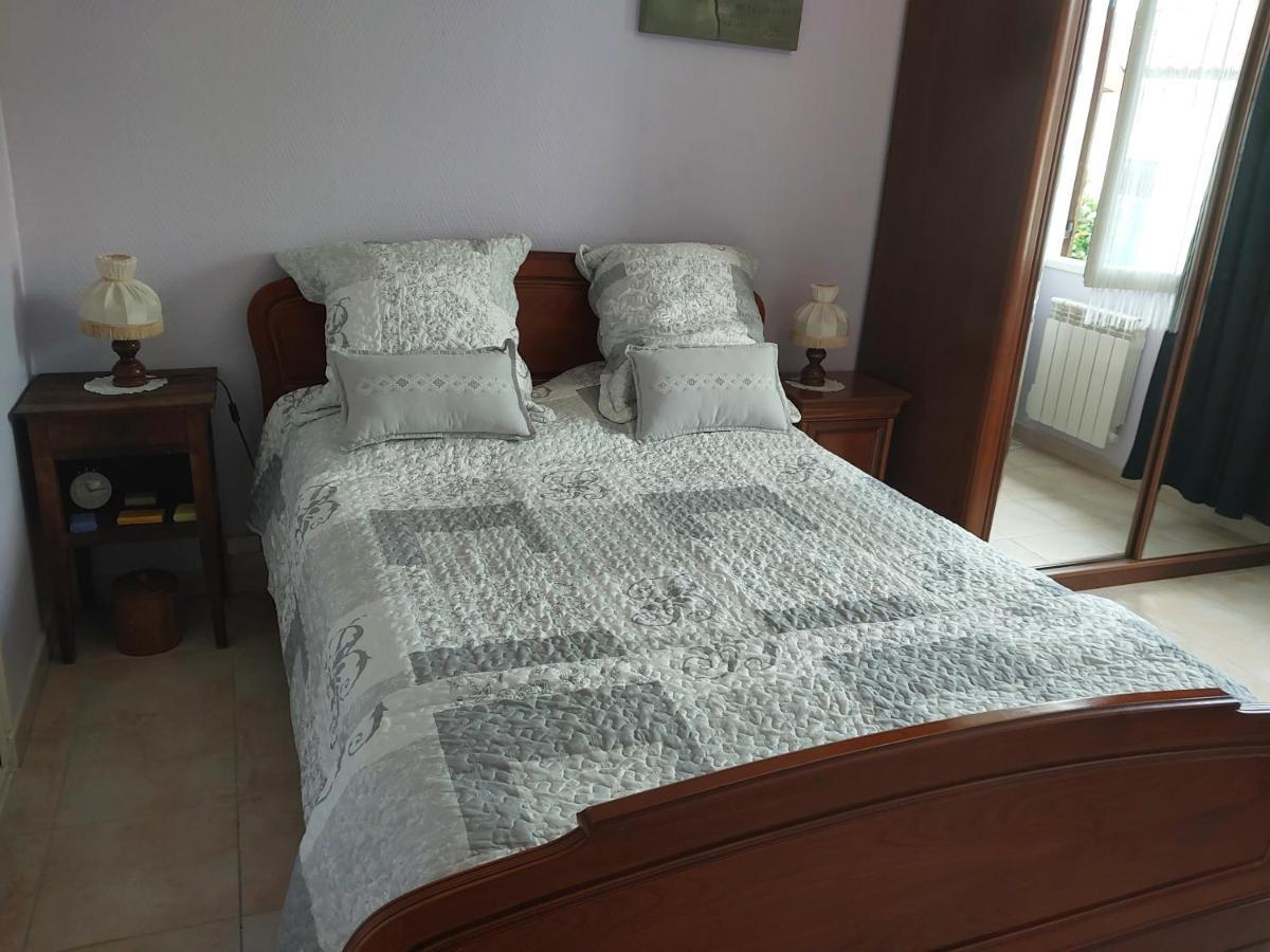 Les Petits Paniers Bed & Breakfast Rivieres  Екстериор снимка